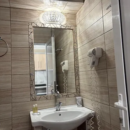 Theodora Aparthotel Sarti