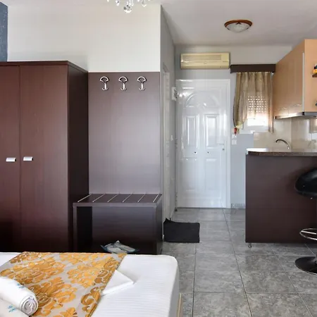 Apart-hotel Theodora Sárti